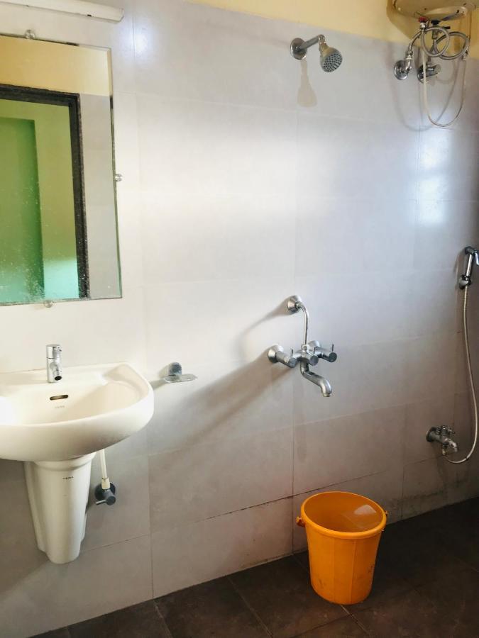 Staymaker Prakash International Gonikoppal Екстериор снимка